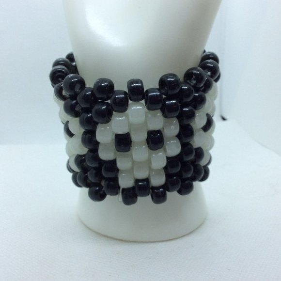 Glow Skulls Kandi Cuff Rave Bracelet EDM  Stretchy Pony Beads Music Festival Cho - Picture 1 of 4